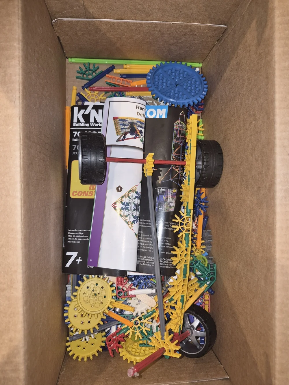 K'NEX 70 Model Building Set (13419) - 700 Pieces & Manual - Excellent (2014)